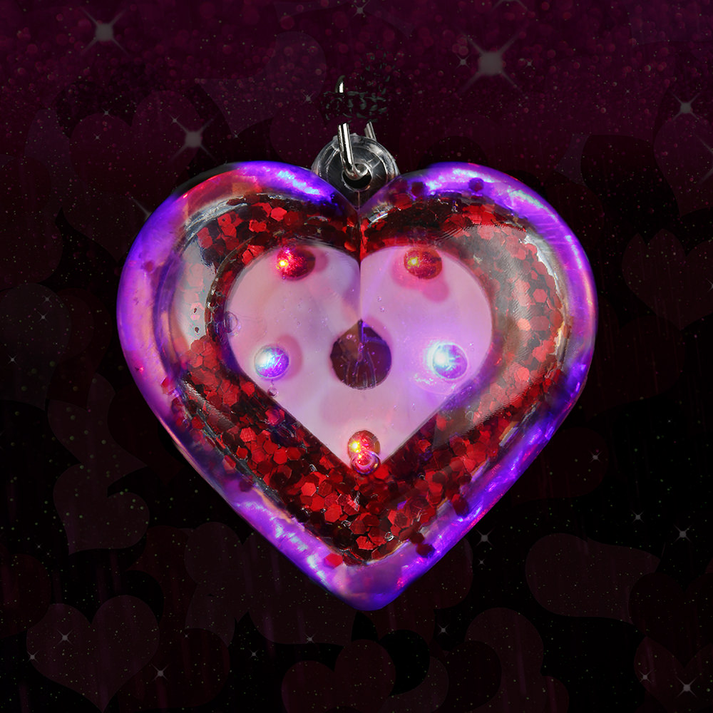 Flashing Glitter Heart Necklace-